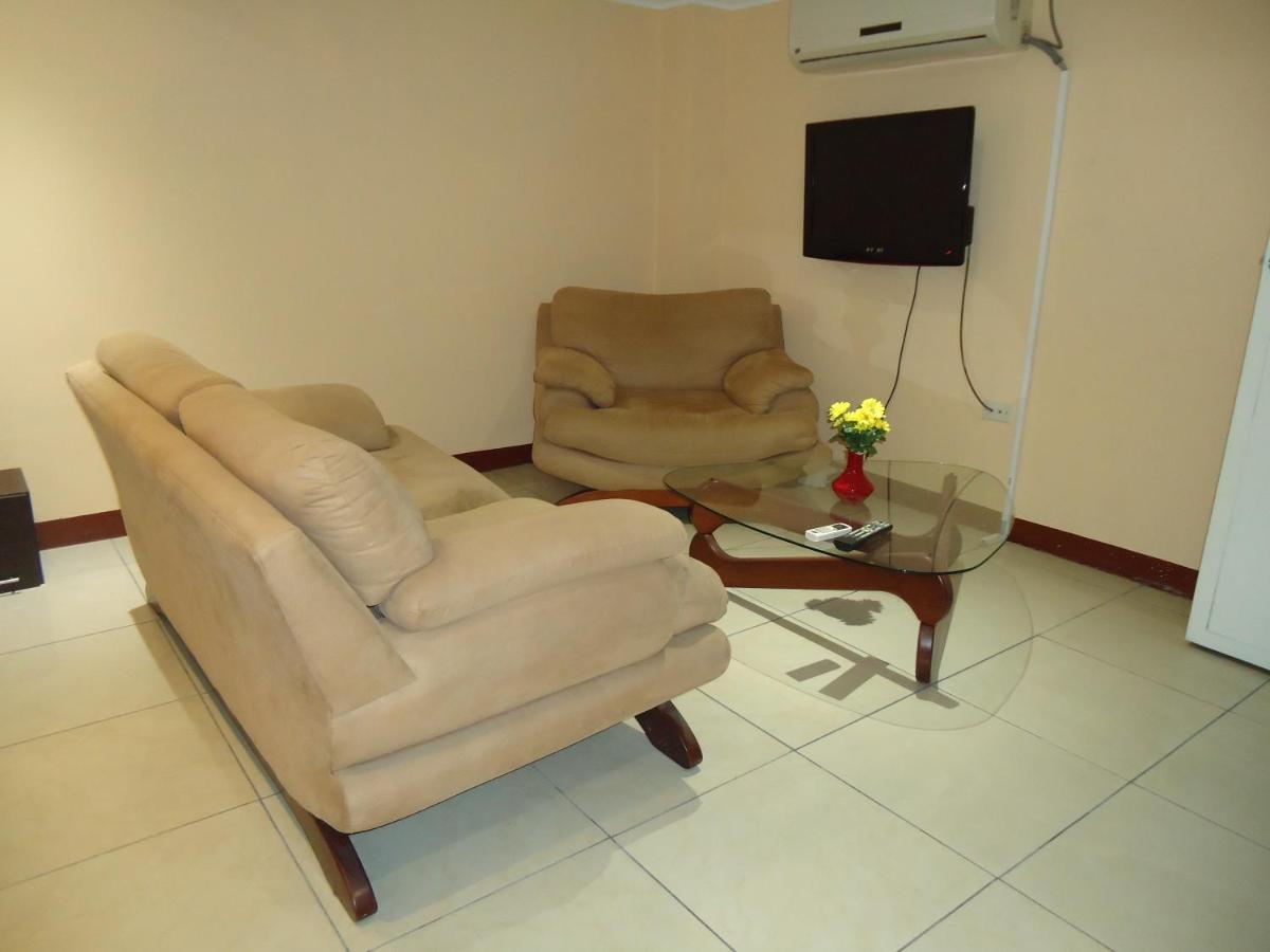 Hostaling Guayaquil Mercedes 외부 사진