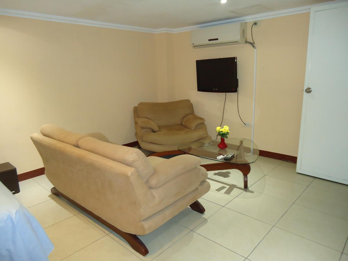 Hostaling Guayaquil Mercedes 외부 사진